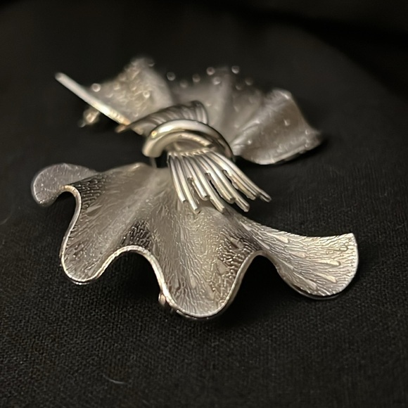 Vintage Coro Brooch - Picture 5 of 10